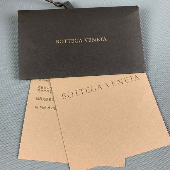 BOTTEGA VENETA Beige Floral Python Skin Leather Pochette Knot Clutch - Picture 10 of 11